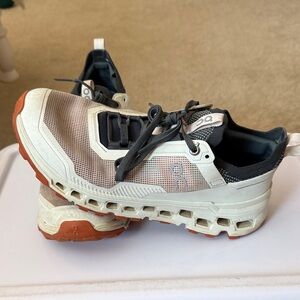 On Running Trail Runners